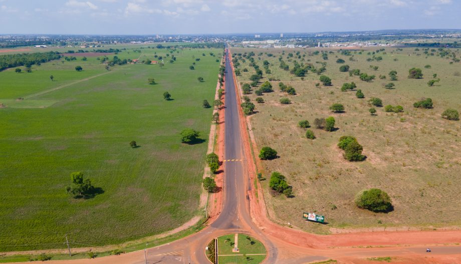 Obras de duplicação da via de acesso ao Balneário estão avançadas