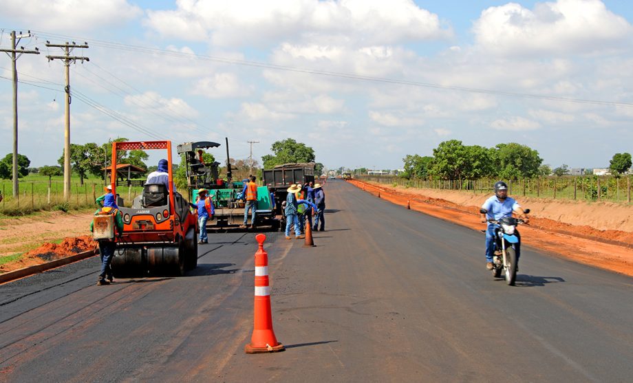 Obras de duplicação da via de acesso ao Balneário estão avançadas