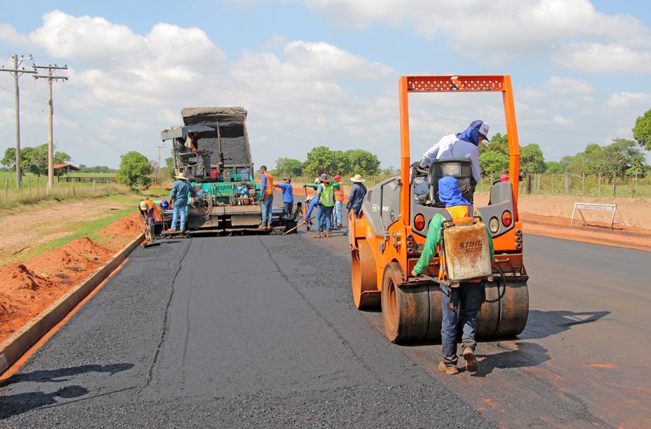 Obras de duplicação da via de acesso ao Balneário estão avançadas