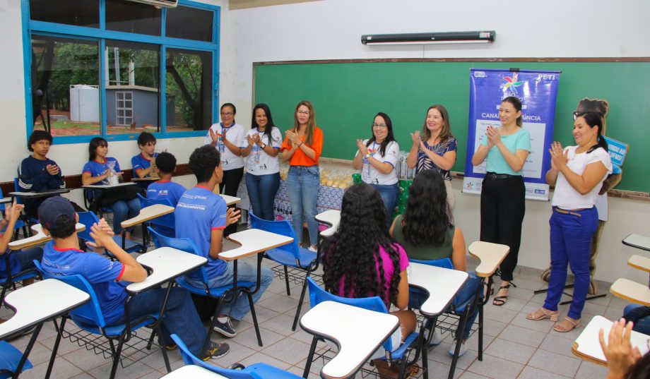 Alunos do curso gratuito de Informática Aplicada e suas Tecnologias recebem certificado de conclusão