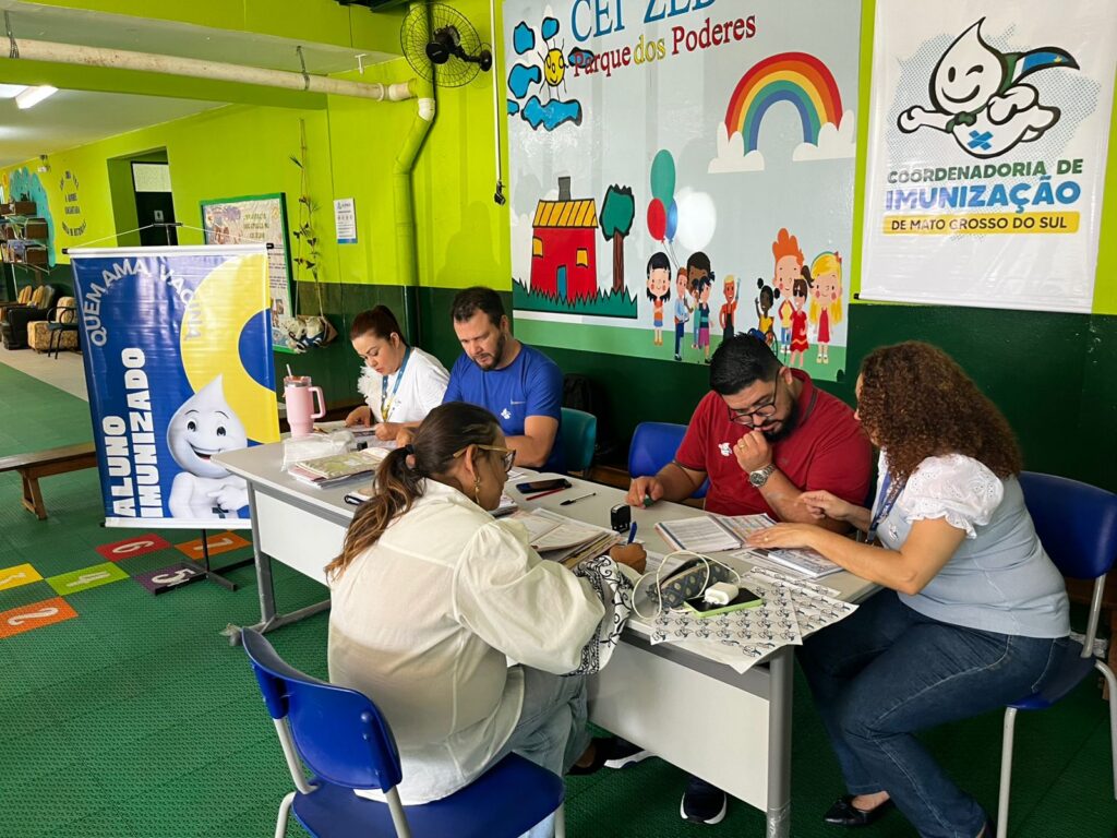 Com Zé Gotinha, secretarias de Saúde e de Educação fortalecem cobertura vacinal nas escolas