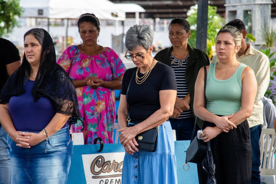 Cerca de 15 mil pessoas visitaram o Cemitério Municipal no Dia de Finados