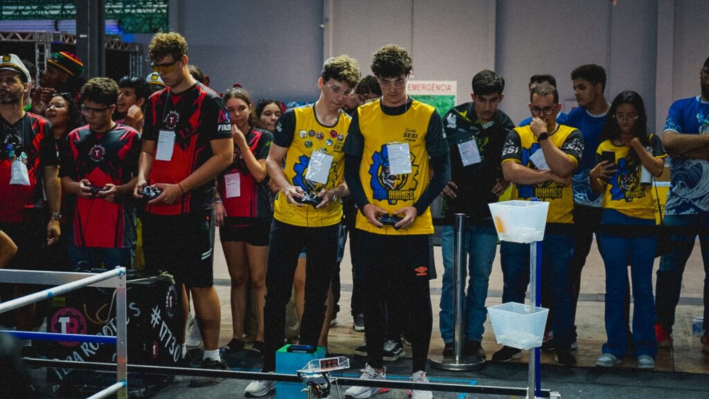 Tech Vikings domina premiações do Circuito Estadual de Robótica Sesi MS