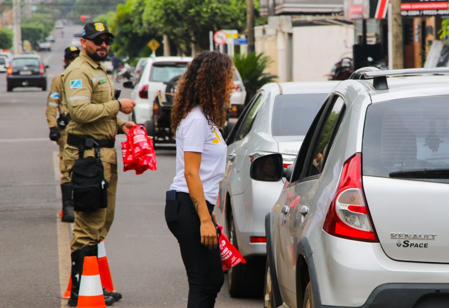 “Acidentes não tiram férias” – Campanha educa pedestres, ciclistas e condutores em Três Lagoas