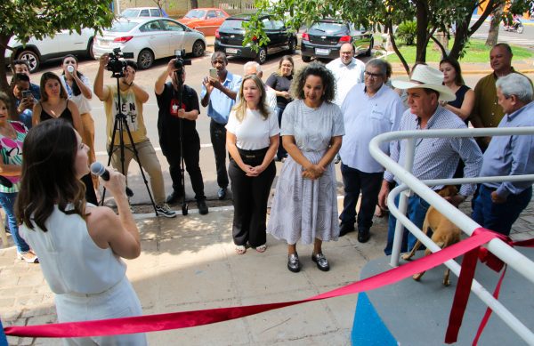 Guerreiro entrega reforma e ampliação da USF Jardim Maristela e do novo prédio da SMS