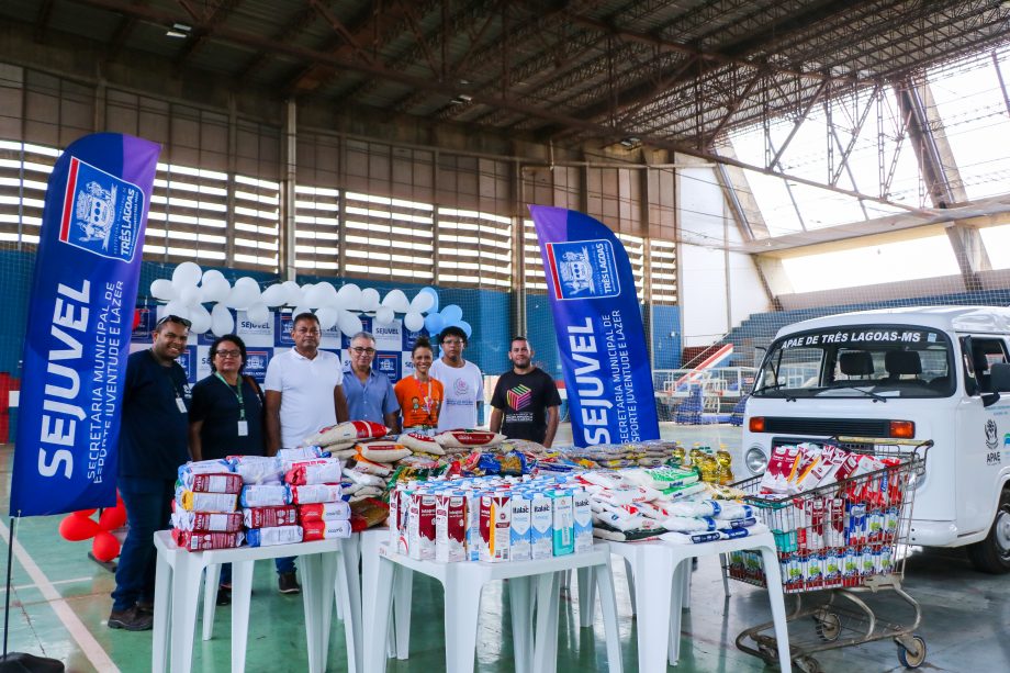 SEJUVEL realiza cerimônia de entrega de alimentos arrecadados no “Craques do Bem”