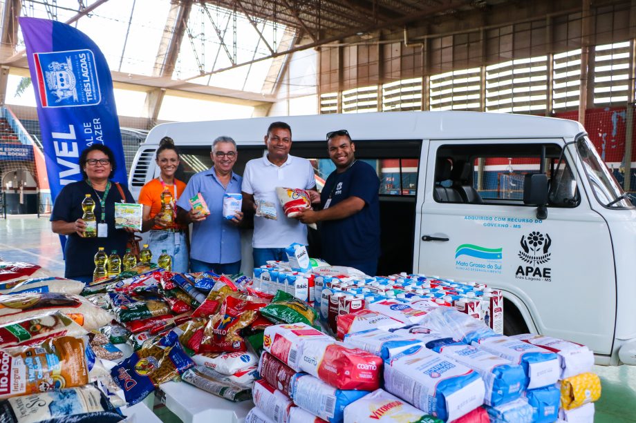 SEJUVEL realiza cerimônia de entrega de alimentos arrecadados no “Craques do Bem”