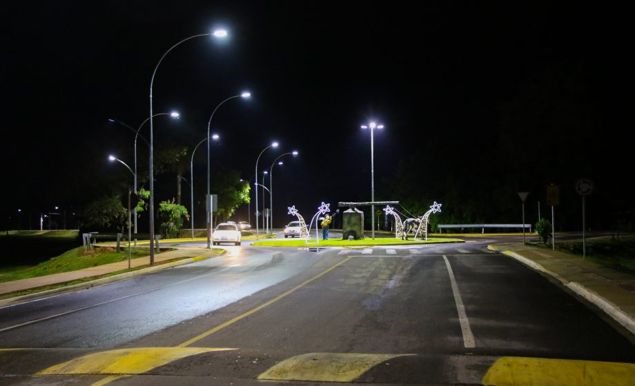 Avenida dos Oleiros, na segunda lagoa, recebe iluminação em LED