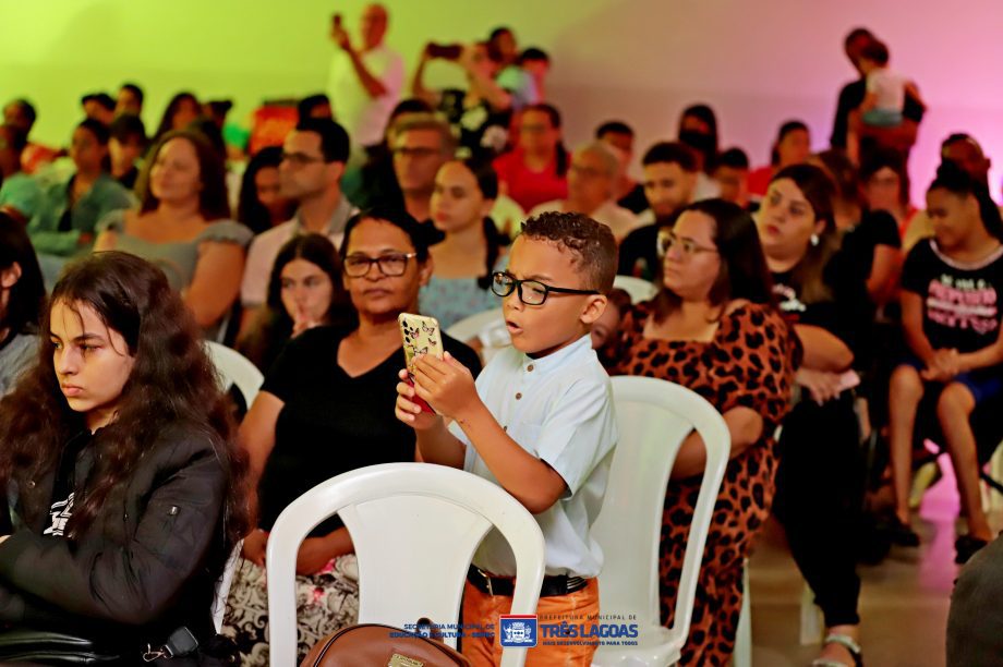 Recital “Um Clima de Sonhos” reuniu talentos de teclado e acordeão