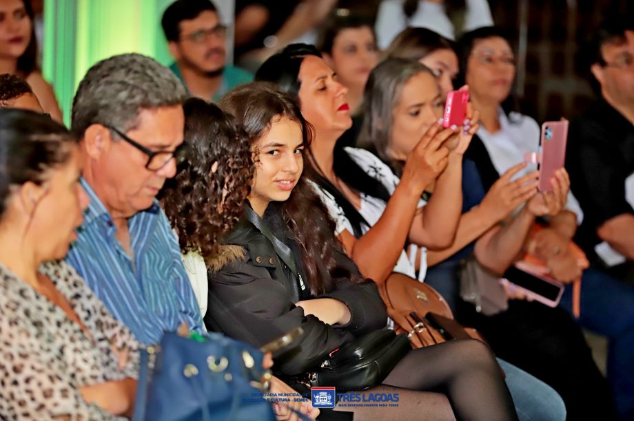 Recital “Um Clima de Sonhos” reuniu talentos de teclado e acordeão