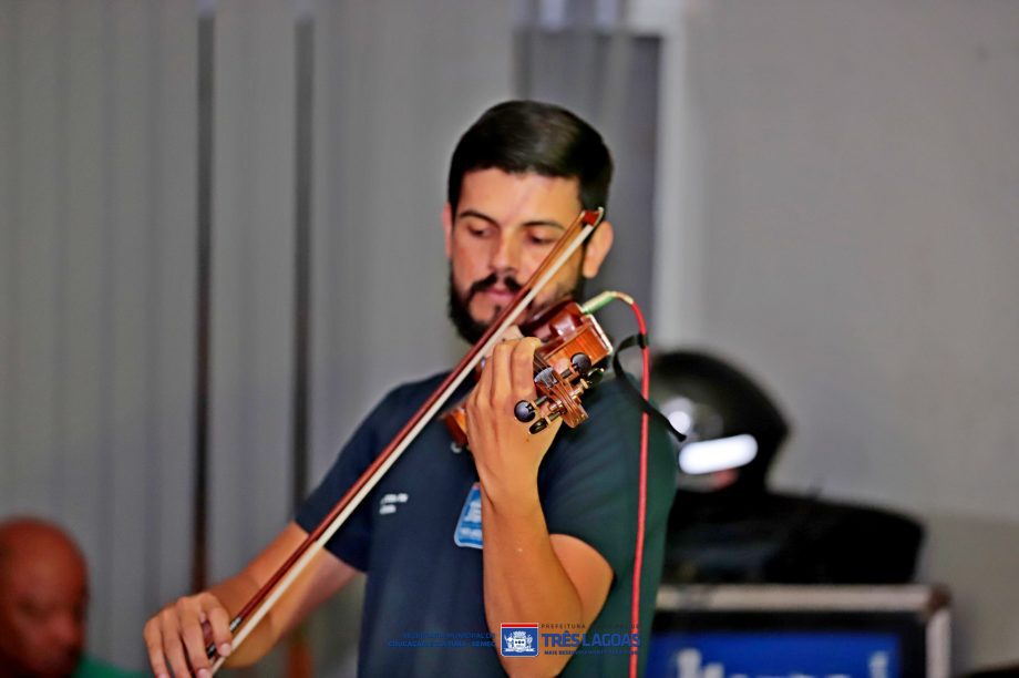 Recital “Um Clima de Sonhos” reuniu talentos de teclado e acordeão