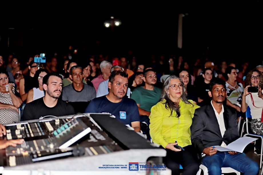 Música e cinema encantam Três Lagoas na Apresentação “Luz, Câmera e Música”