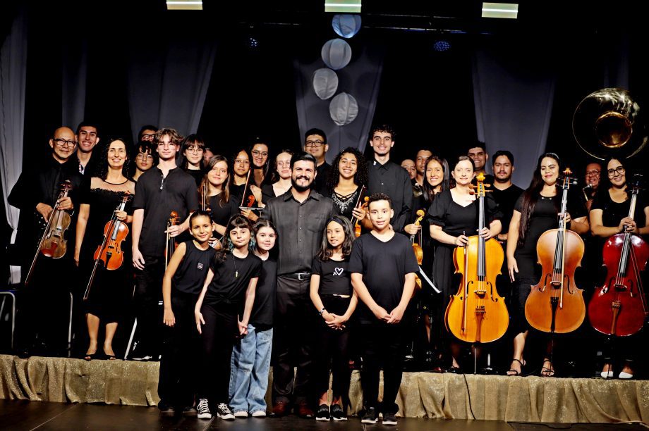 Música e cinema encantam Três Lagoas na Apresentação “Luz, Câmera e Música”