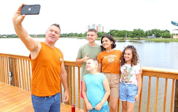 Guerreiro entrega Deck da Lagoa Maior, dois CRAS e anuncia mais 13 obras para Três Lagoas