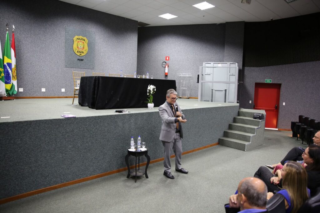 Em Brasília, o Delegado-Geral da Polícia Civil do Mato Grosso do Sul participa de eventos relacionados à Segurança Pública