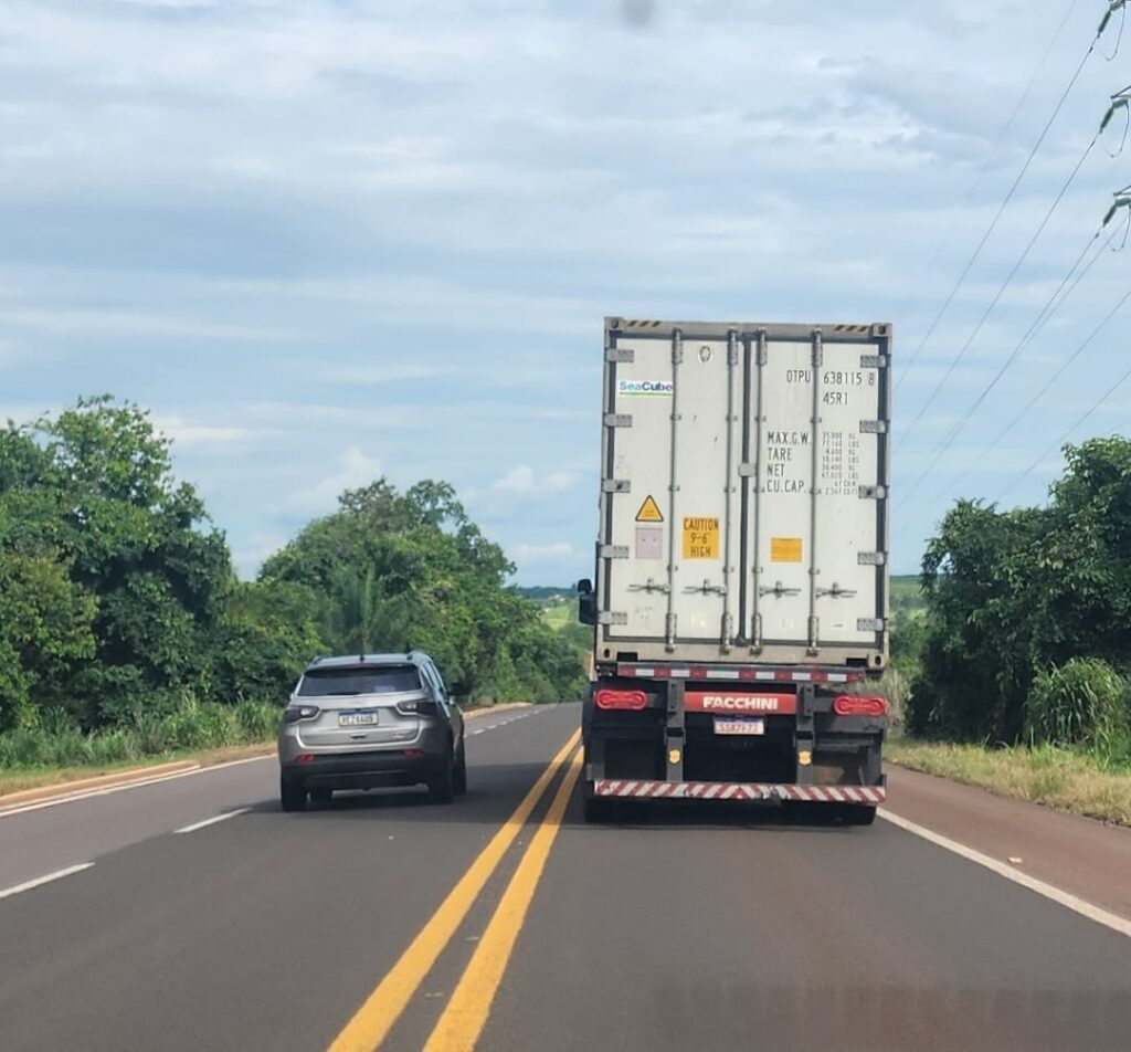 FLAGRANTE: BR-262, a 'Rodovia da Morte' continua sendo problema crônico do Vale da Celulose