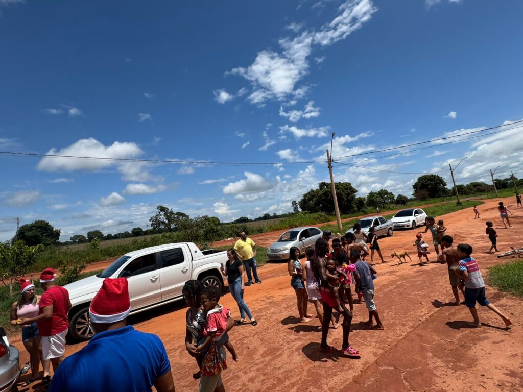 Grupo de amigos distribui mais de 2.500 brinquedos às crianças carentes de Três Lagoas