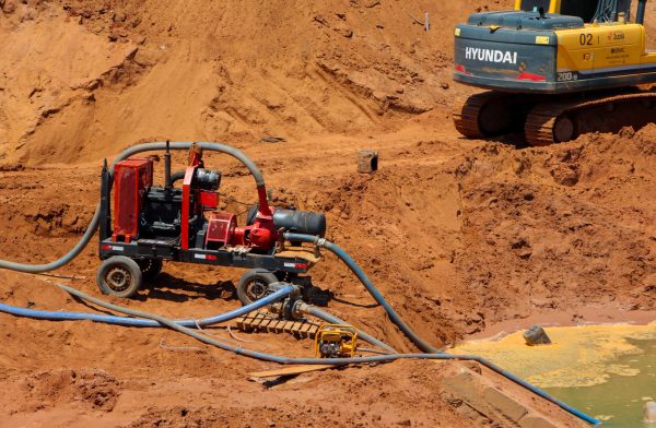 Prefeito Cassiano Maia realiza visita a obras em andamento em Três Lagoas