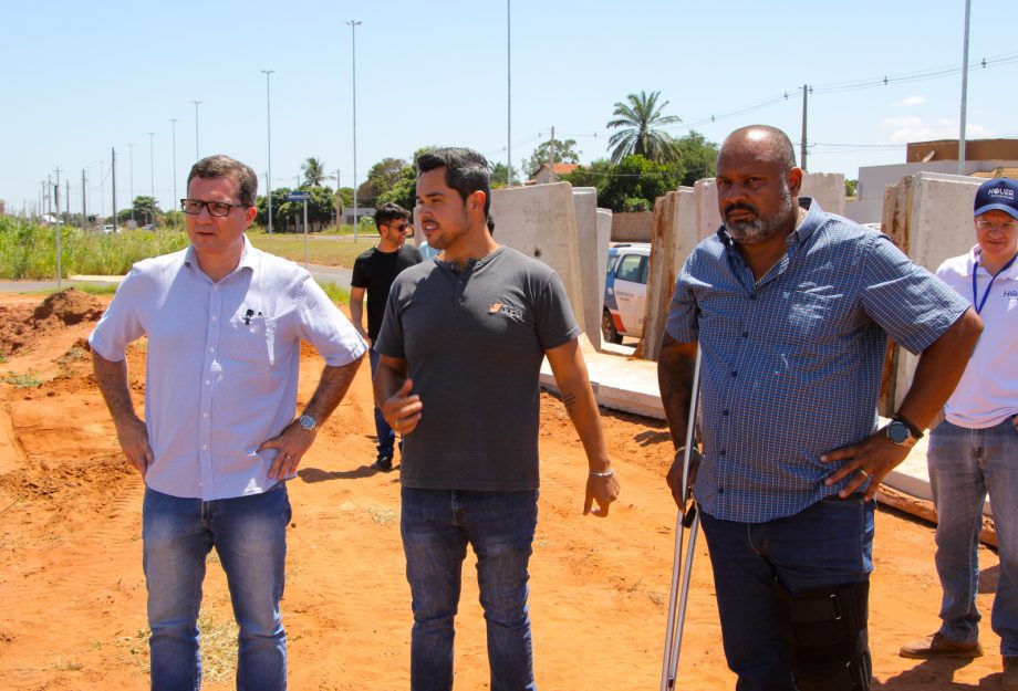 Prefeito Cassiano Maia realiza visita a obras em andamento em Três Lagoas