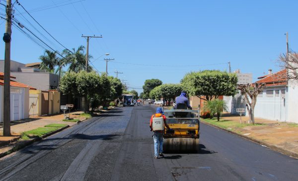 Bairro Santo André já está recebendo 2ª etapa de recapeamento das suas ruas