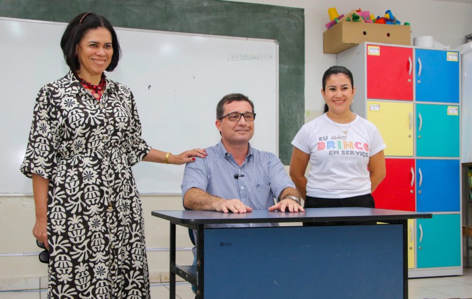 Prefeito visita Unidades da Rede Municipal de Ensino para acompanhar preparativos e ouvir demandas