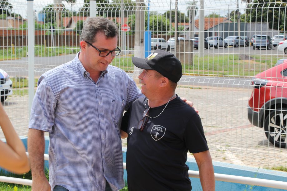 Prefeito visita Unidades da Rede Municipal de Ensino para acompanhar preparativos e ouvir demandas