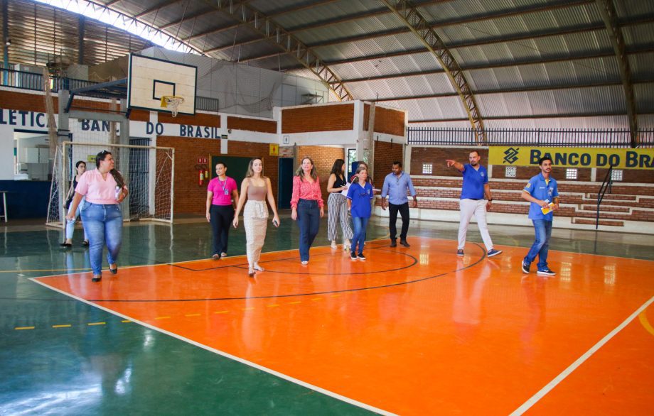 Primeira-dama e vice-prefeita visitam AABB para fortalecer parceria com a Prefeitura