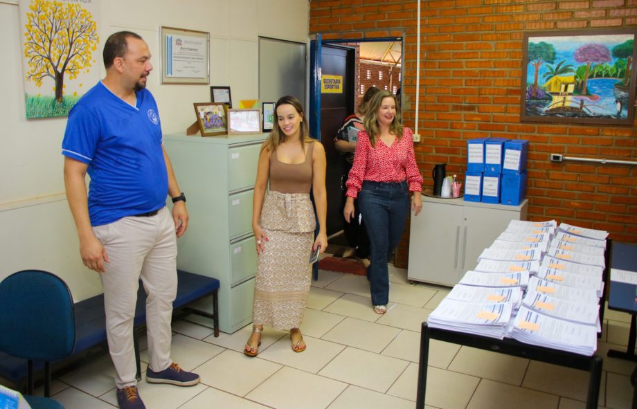 Primeira-dama e vice-prefeita visitam AABB para fortalecer parceria com a Prefeitura