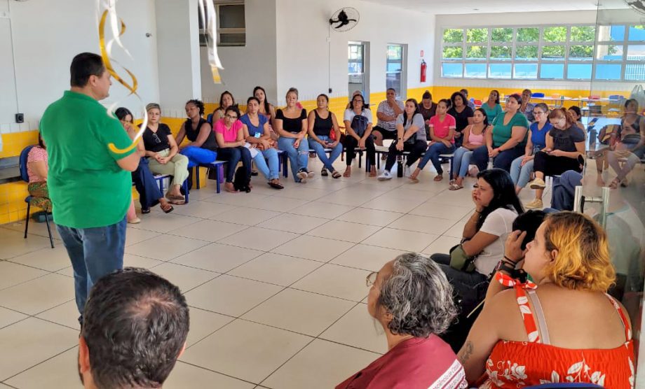 Servidores da Educação recebem treinamento de Brigada de Incêndio