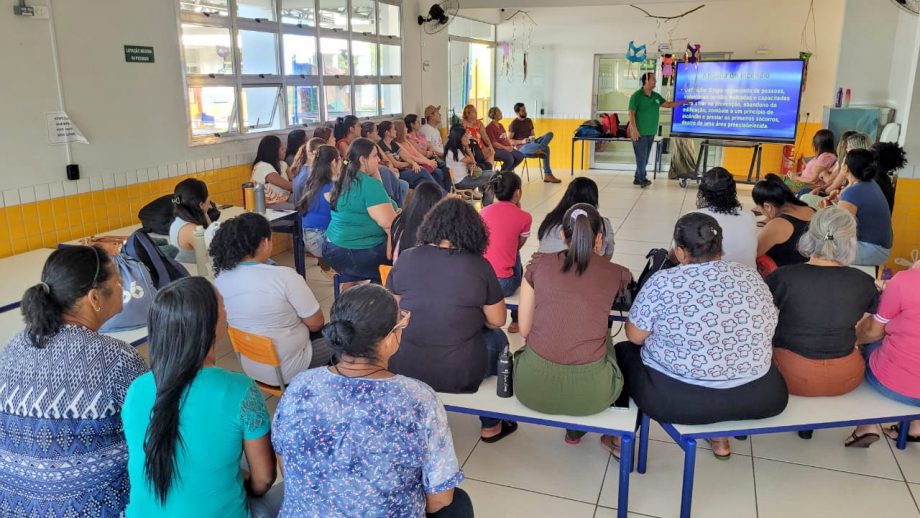 Servidores da Educação recebem treinamento de Brigada de Incêndio