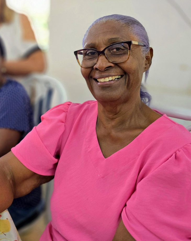 Vice-prefeita e Primeira-dama celebram Carnaval com Idosos no Serviço “Tia Nega”