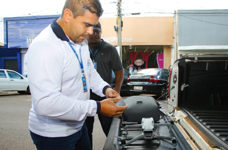 TECNOLOGIA A FAVOR DA SAÚDE – Setor de Endemias passa a usar drone próprio no combate à dengue