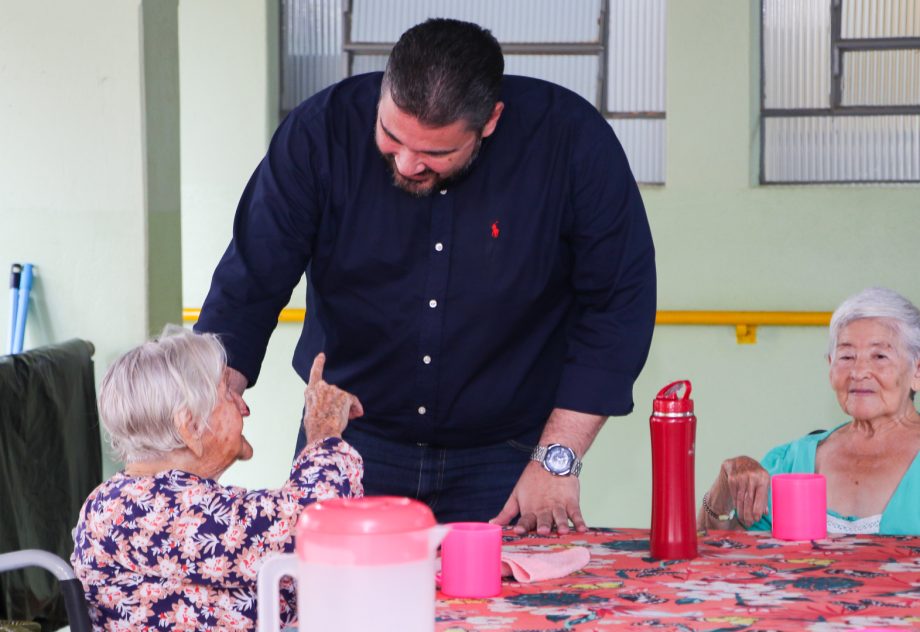 Dr. Cassiano visita lar de idosos e discute ampliação e aumento de repasse para a instituição