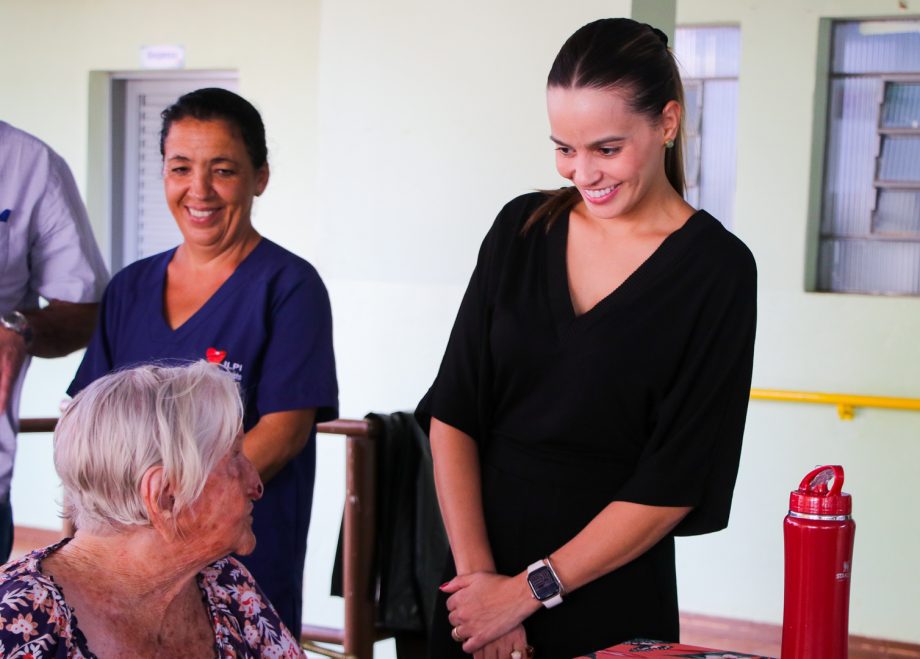 Dr. Cassiano visita lar de idosos e discute ampliação e aumento de repasse para a instituição