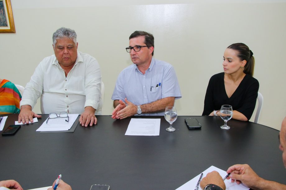 Dr. Cassiano visita lar de idosos e discute ampliação e aumento de repasse para a instituição