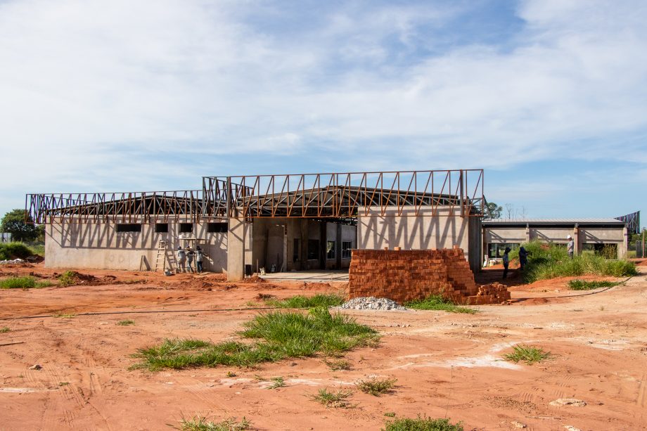 Prefeito Cassiano Maia visita obras da nova sede do Detran-MS em Três Lagoas