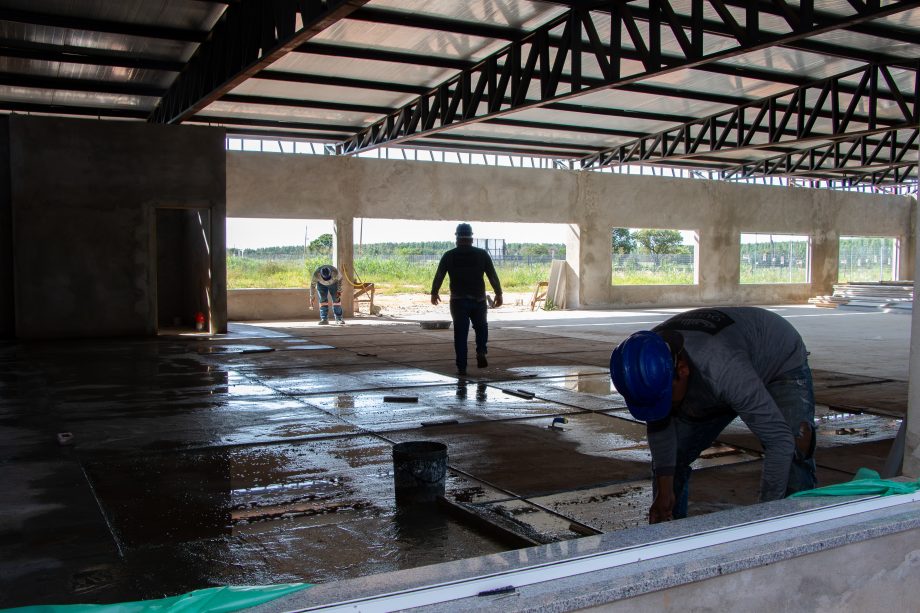 Prefeito Cassiano Maia visita obras da nova sede do Detran-MS em Três Lagoas