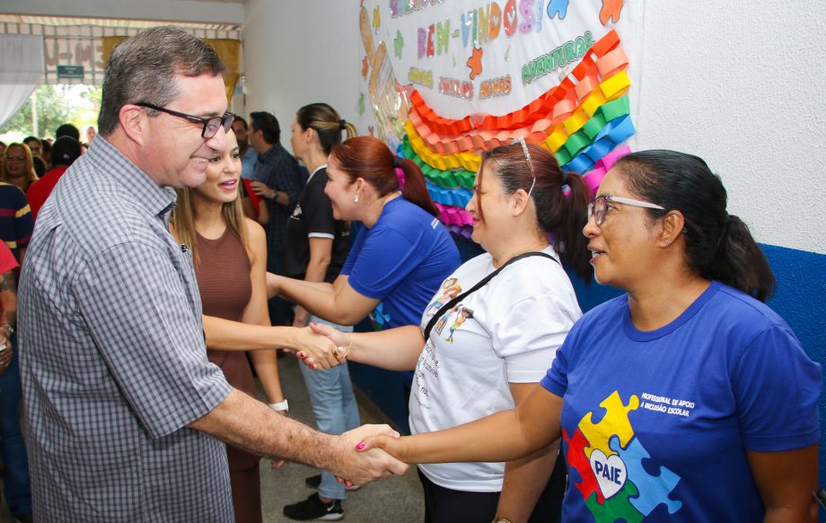 Mais de 450 alunos da Escola Marlene Noronha voltam às aulas em período integral