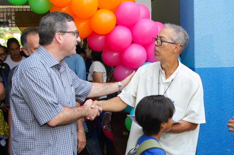 Mais de 450 alunos da Escola Marlene Noronha voltam às aulas em período integral