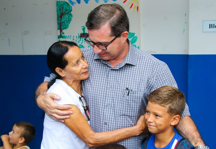 Mais de 450 alunos da Escola Marlene Noronha voltam às aulas em período integral