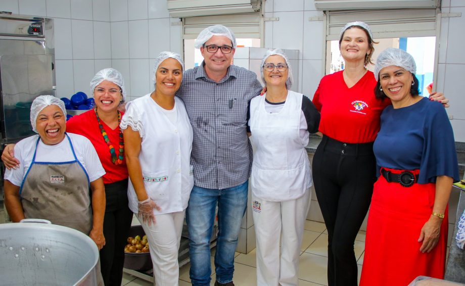 Mais de 450 alunos da Escola Marlene Noronha voltam às aulas em período integral