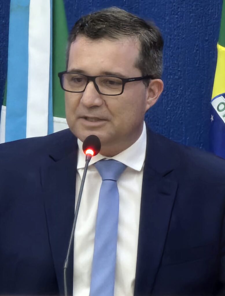 Cassiano Maia divulga propostas para Três Lagoas durante 1ª sessão da Câmara de 2025 