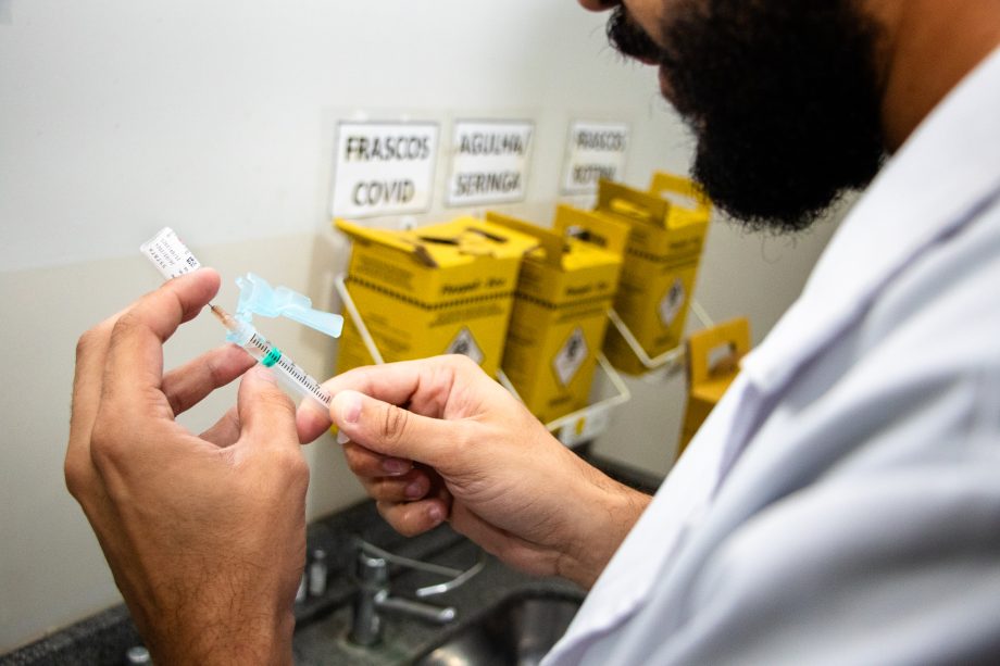 SMS realiza plantão do “MS Vacina Mais – Dengue”; campanha continua até 25 de fevereiro