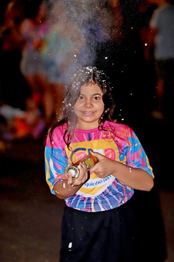 CONFIRA AS FOTOS – CarnaTrês 2025 começa com grande animação em Três Lagoas