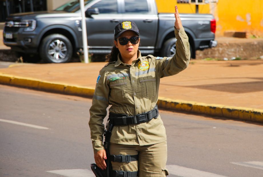 Prefeitura inicia ações em alusão ao Mês da Mulher com campanha de trânsito “Mulher ao Volante, Respeito Constante”