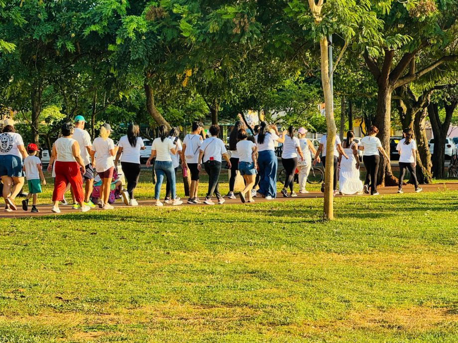 Caminhada pela Paz reúne comunidade três-lagoense em ato de conscientização e valorização das mulheres