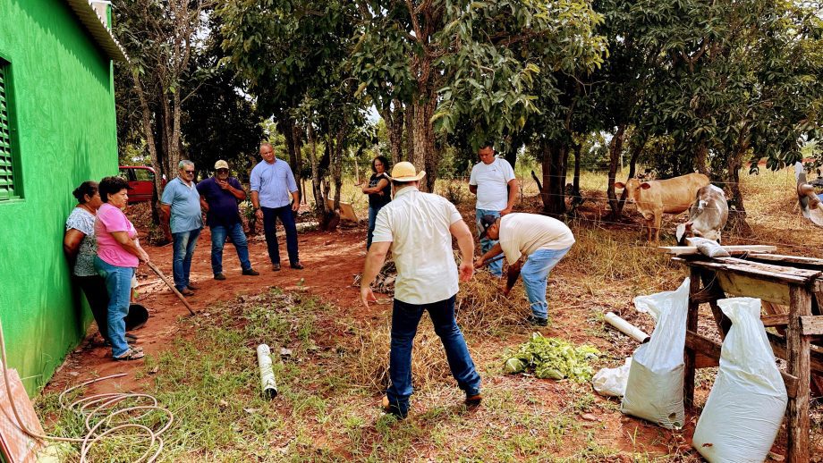 Curso sobre compostagem capacita agricultores do Assentamento Palmeira