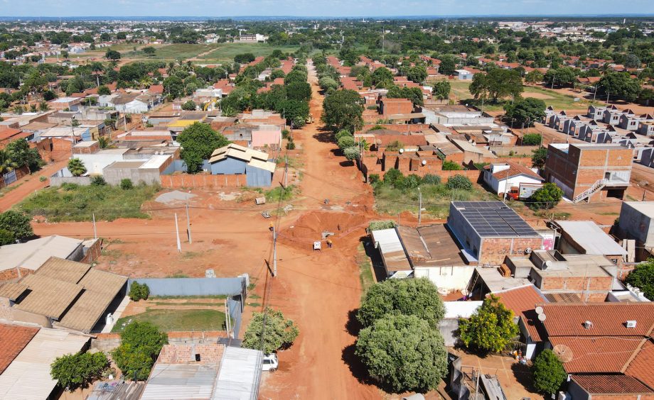 Cinco bairros de Três Lagoas estão recebendo mais de R$ 34 milhões em obras de drenagem e asfalto