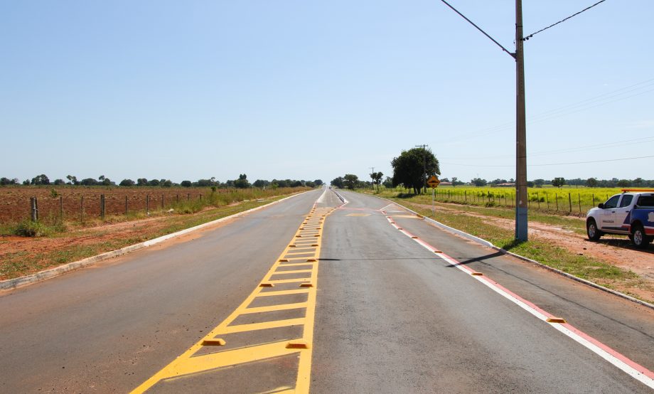 Prefeitura de Três Lagoas finaliza sinalização da Avenida do Balneário