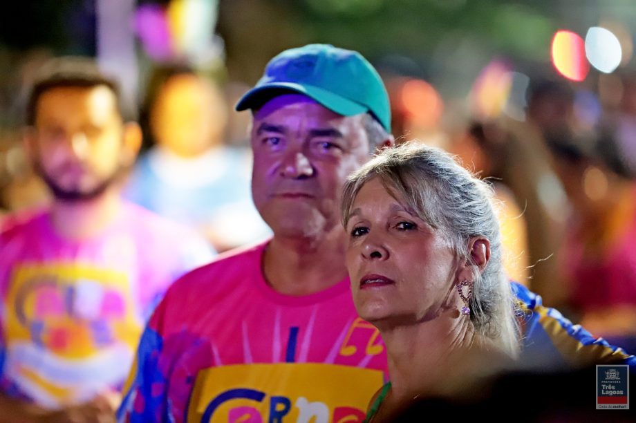 CONFIRA AS FOTOS – CarnaTrês 2025 começa com grande animação em Três Lagoas